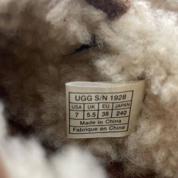 UGG Australia Bettey Leather Slipper Clogs Size 7 - Picture 10 of 12